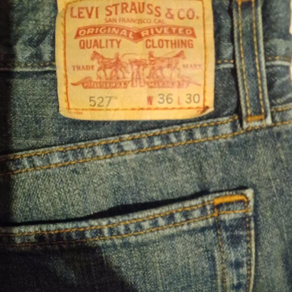 Levi 527 Low Boot Cut Denim Jeans Size 36/30 EUC - Picture 3 of 4